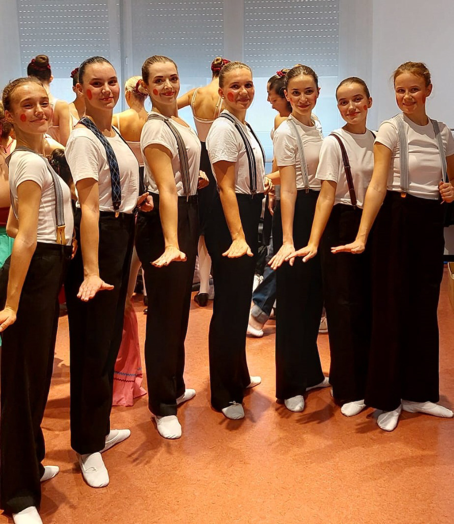 Oberstufe%20Charlie%20Chaplin%20(Cello)11